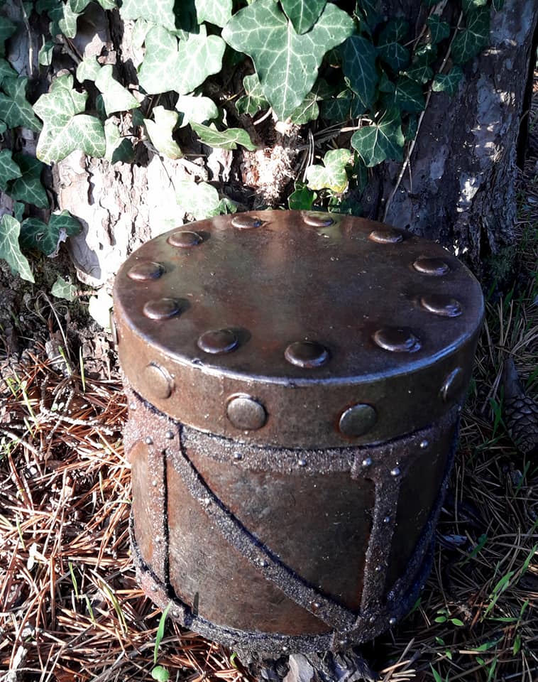 Boîte style industriel